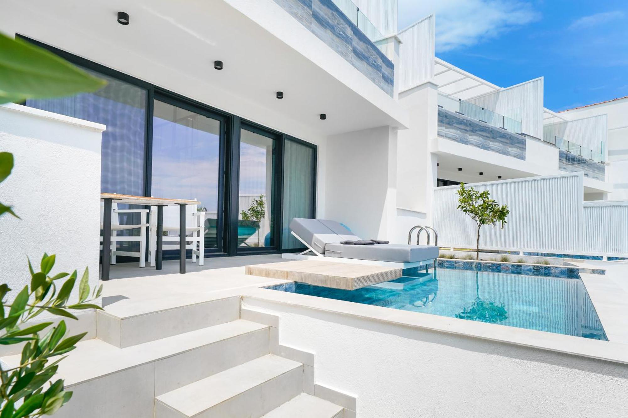 Mythodea Prive Luxury Suites Chrysi Ammoudia Dış mekan fotoğraf